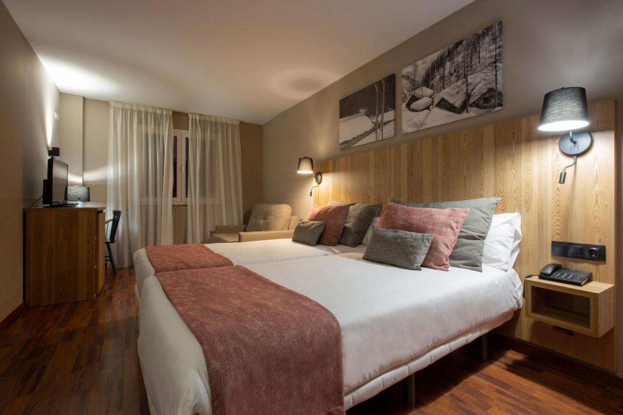 Hotel Grand Pas Pas De La Casa Eksteriør bilde